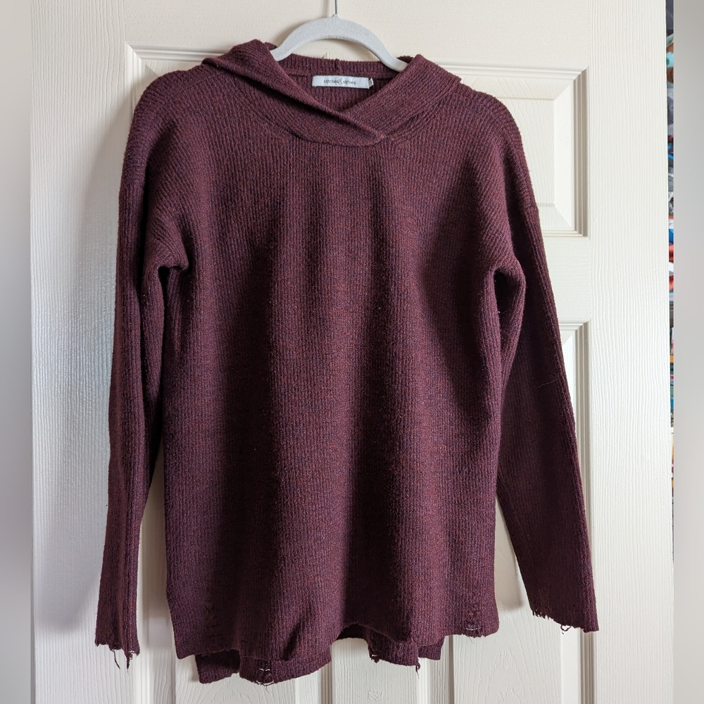 Stitches & Stripes Women's Burgundy Hooded Sweater Size Medium Rough Edges